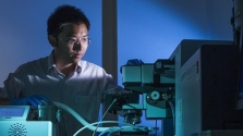 Nhà khoa học trẻ Việt Nam tại Australia nhận giải thưởng Quả cầu vàng