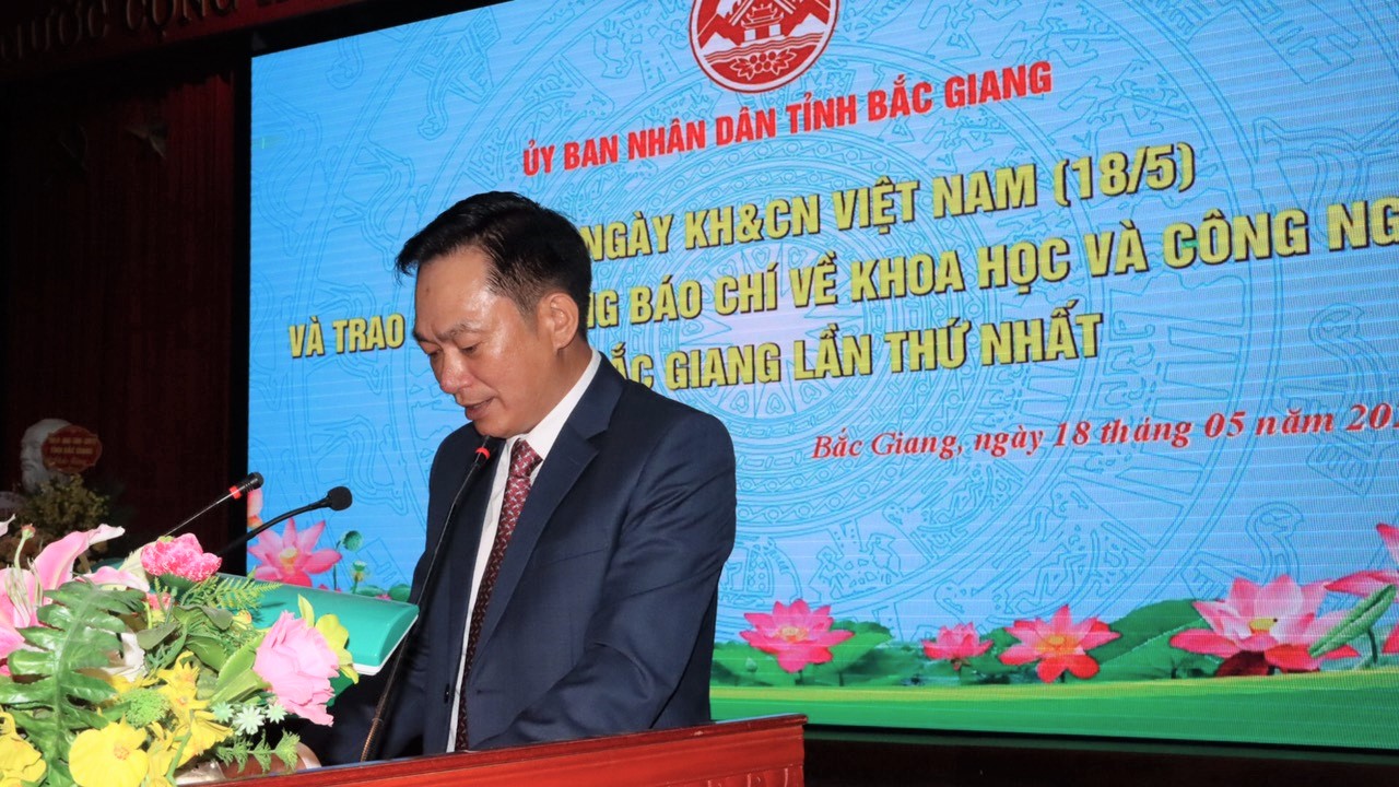 Kỷ niệm Ngày Khoa học công nghệ Việt Nam và trao giải thưởng báo chí về khoa học công nghệ lần thứ nhất